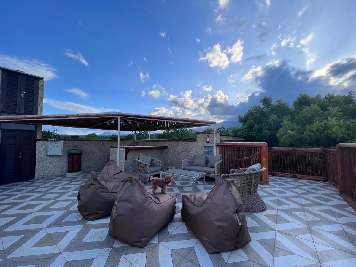 Lunar Dive Resort: Bamboo Villas Kubu Eksteriør billede