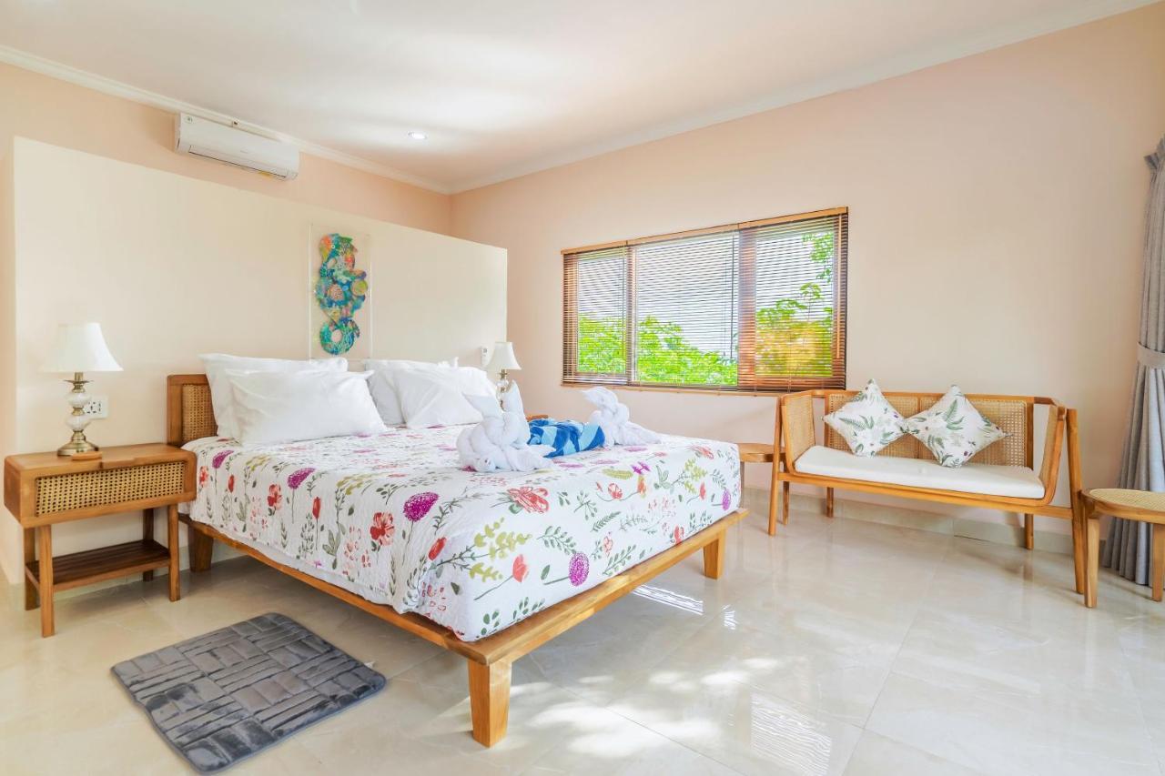 Lunar Dive Resort: Bamboo Villas Kubu Eksteriør billede