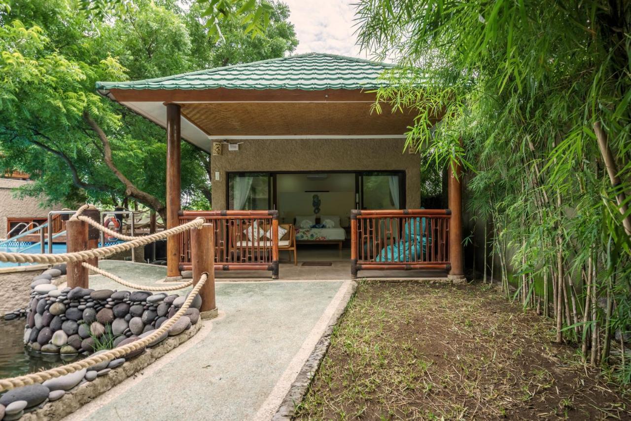 Lunar Dive Resort: Bamboo Villas Kubu Eksteriør billede