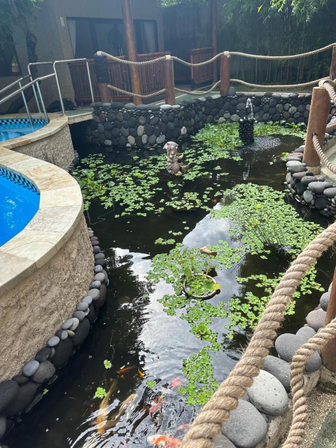 Lunar Dive Resort: Bamboo Villas Kubu Eksteriør billede