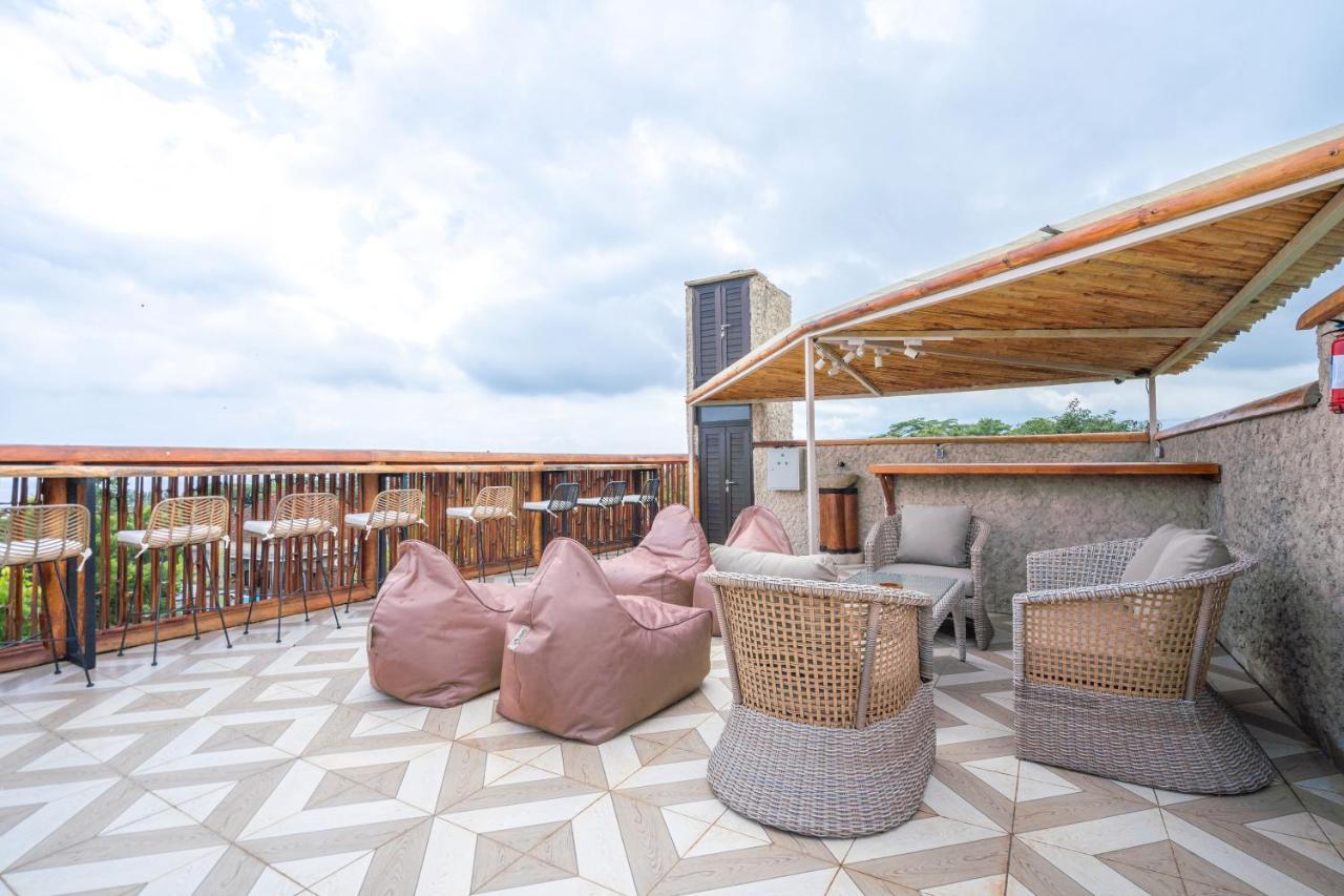 Lunar Dive Resort: Bamboo Villas Kubu Eksteriør billede