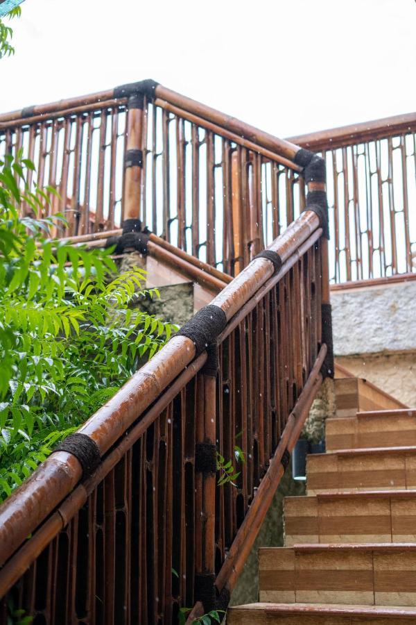 Lunar Dive Resort: Bamboo Villas Kubu Eksteriør billede